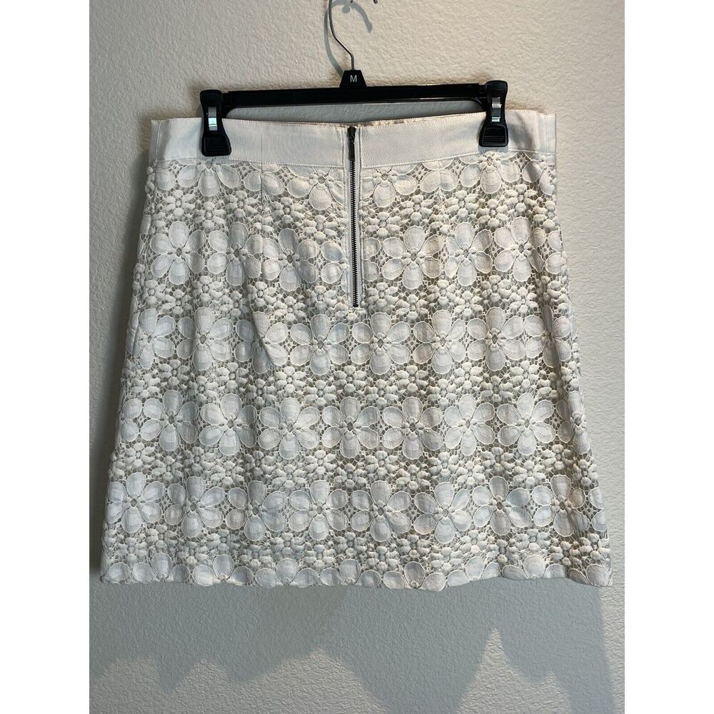 Loft , Off White Floral Lace Short Skirt, 10P - Picture 3 of 6